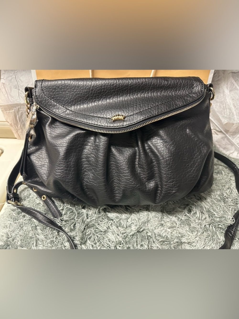 Juice contour cross body bag